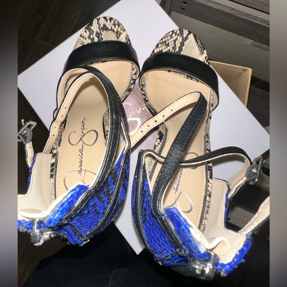 JESSICA SIMPSON - Picture 2 of 4